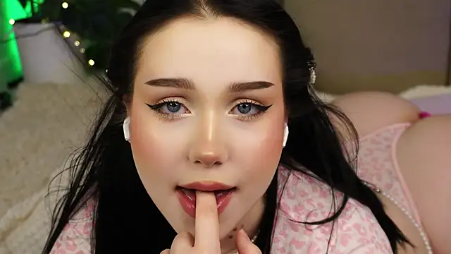 ScarletBlaze online show from 16, 1, 2025