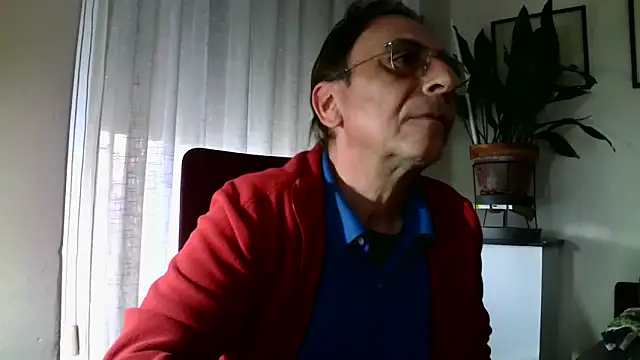 Snapshot of HETEREOMAN chatting on 9, 11, 2025 HETEREOMAN online show from 9, 11, 2025