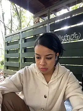 Snapshot of trianawhite chatting on 29, 11, 2025 trianawhite online show from 29, 11, 2025