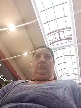 RidemerafSuzana online show from 5, 4, 2026