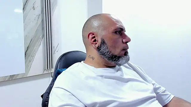 Myke Miller  online show from 8, 1, 2025