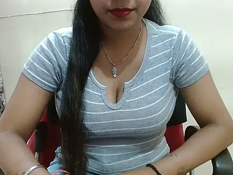 Snapshot of LovingPihu chatting on 23, 4, 2026 LovingPihu online show from 23, 4, 2026