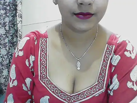 Snapshot of LovingPihu chatting on 3, 5, 2026 LovingPihu online show from 3, 5, 2026