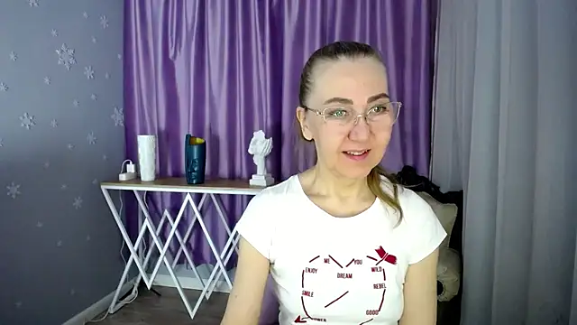 queen a n i online show from 14, 3, 2025