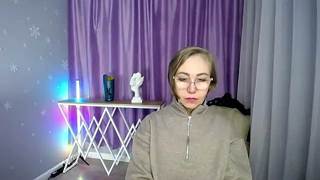 queen a n i online show from 1, 11, 2025