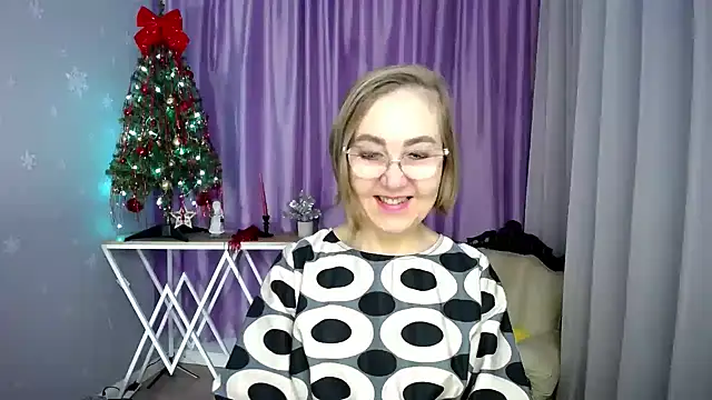 queen a n i online show from 13, 2, 2026