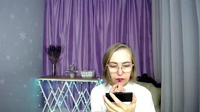 queen a n i online show from 29, 3, 2026