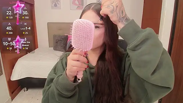 Miley Baker online show from 4, 11, 2025