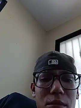 Snapshot of Yanwoods420 chatting on 25, 5, 2026 Yanwoods420 online show from 25, 5, 2026