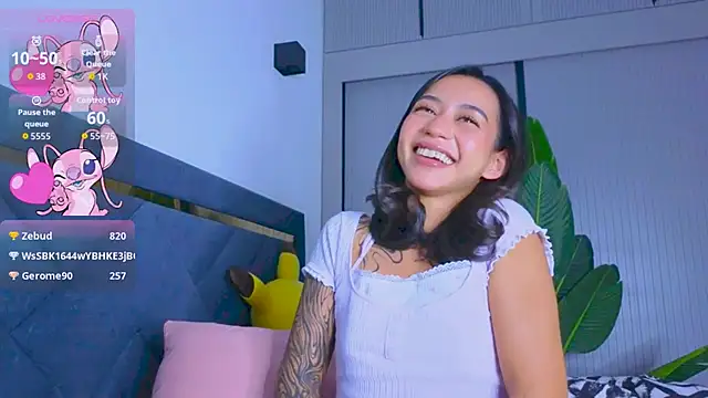 Mia Tin online show from 11, 10, 2025