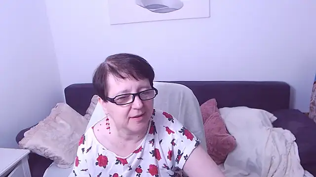 Snapshot of ChristaRose chatting on 3, 5, 2026 ChristaRose online show from 3, 5, 2026