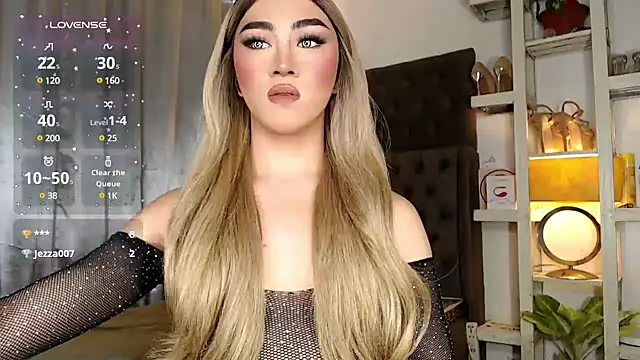 Local Hoelyx online show from 5, 12, 2024