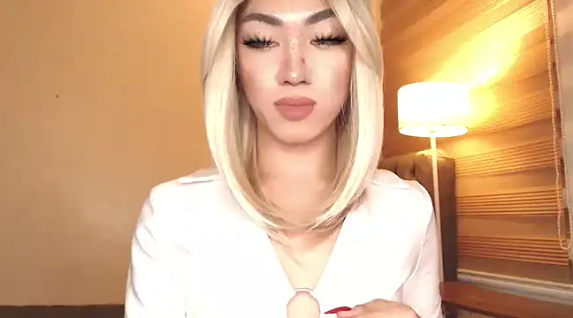 Local Hoelyx online show from 24, 2, 2025