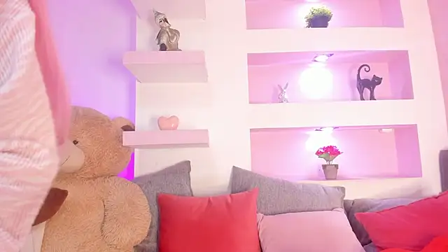 Snapshot of _liathompsom09 chatting on 16, 12, 2025 liathompsom09 online show from 16, 12, 2025