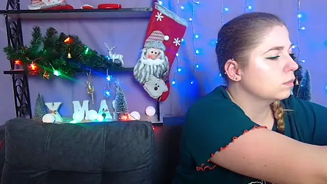 Snapshot of JessikaDaniel chatting on 9, 12, 2024 JessikaDaniel online show from 9, 12, 2024