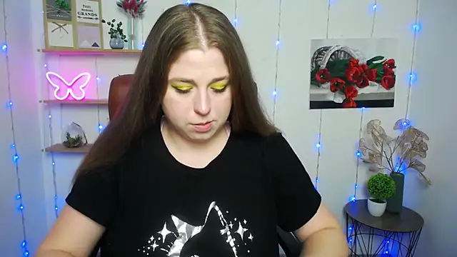 Snapshot of JessikaDaniel chatting on 5, 3, 2025 JessikaDaniel online show from 5, 3, 2025