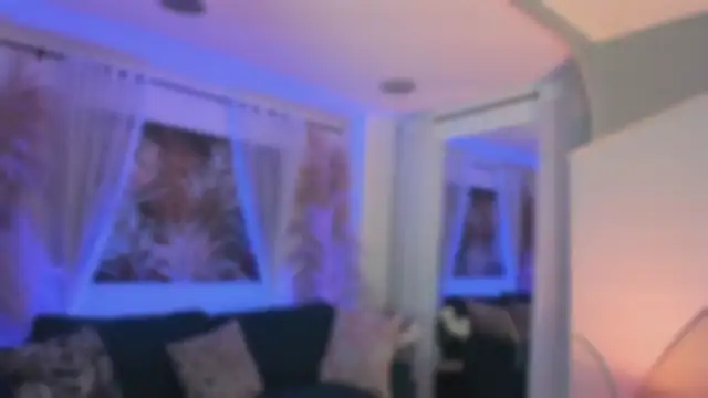 Nicolle W online show from 25, 11, 2025