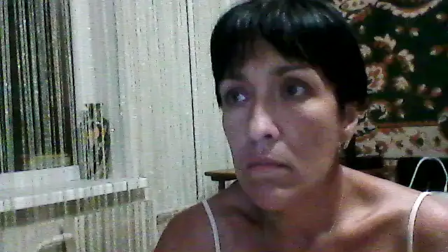 Snapshot of SunnyAmorre chatting on 4, 7, 2026 SunnyAmorre online show from 4, 7, 2026