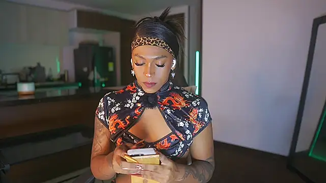 AmberRaus online show from 21, 10, 2025