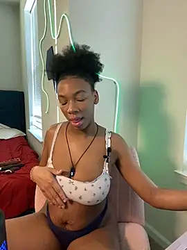 EatSweetMolly online show from 23, 2, 2025