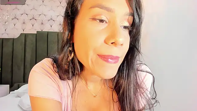 Snapshot of PilarJones_ chatting on 3, 2, 2025 PilarJones online show from 3, 2, 2025