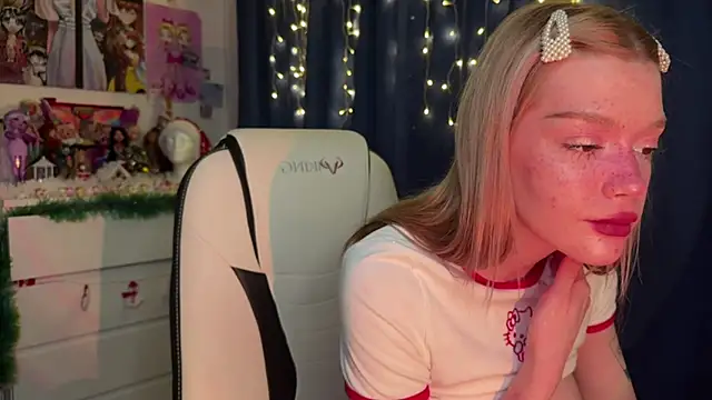 boobsybootie online show from 1, 1, 2025