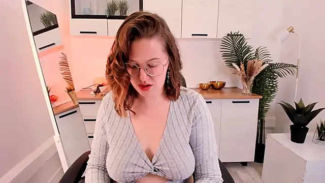 Charmy Gracy online show from 24, 2, 2026