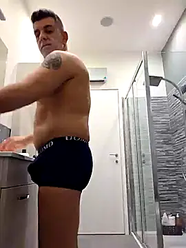 Snapshot of kekko-1982 chatting on 24, 2, 2025 kekko-1982 online show from 24, 2, 2025