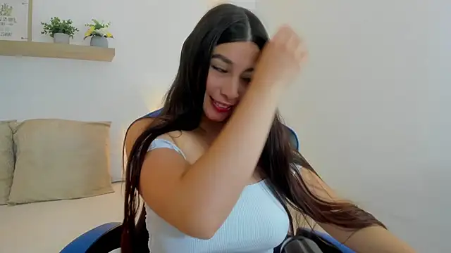 Snapshot of bella_99_ chatting on 26, 6, 2026 bella 99 online show from 26, 6, 2026