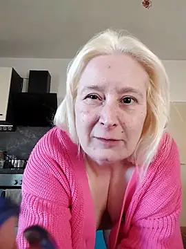 Snapshot of GeileEstelle chatting on 25, 4, 2026 GeileEstelle online show from 25, 4, 2026