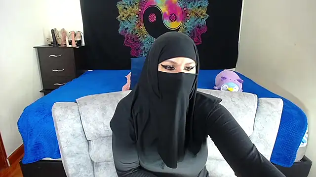 evelyn  salah online show from 30, 11, 2025