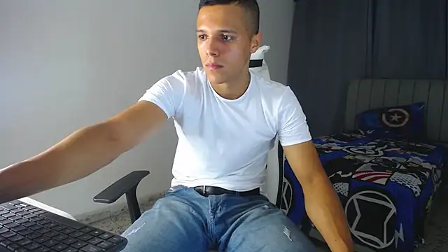 Snapshot of DavidAngell7 chatting on 3, 2, 2025 DavidAngell7 online show from 3, 2, 2025