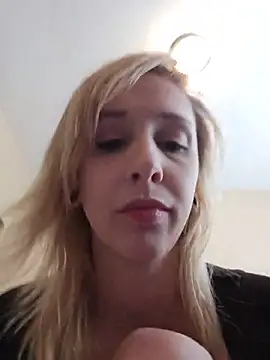 Snapshot of AmethystFoxx chatting on 8, 6, 2026 AmethystFoxx online show from 8, 6, 2026