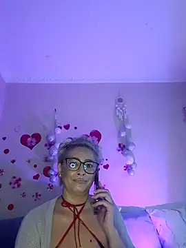 BellaBellaHot online show from 18, 11, 2025