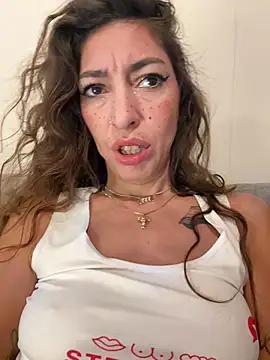 amanilouve online show from 17, 11, 2025