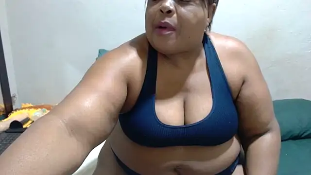Snapshot of MatureBootyBabe4Uxx chatting on 27, 4, 2026 MatureBootyBabe4Uxx online show from 27, 4, 2026