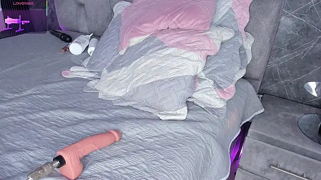 emily fox1 online show from 4, 10, 2025