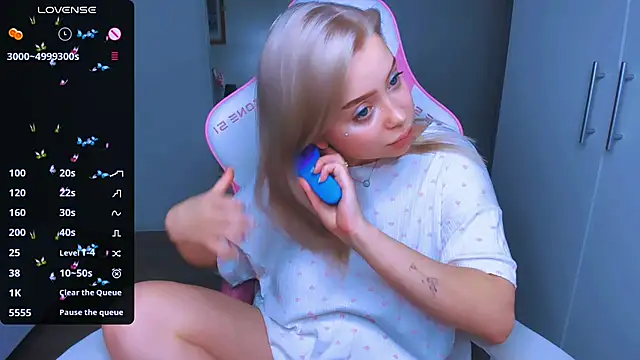 MonaLauu online show from 28, 12, 2024