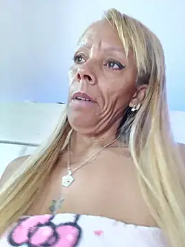 Snapshot of marylin_aboul chatting on 31, 5, 2026 marylin aboul online show from 31, 5, 2026
