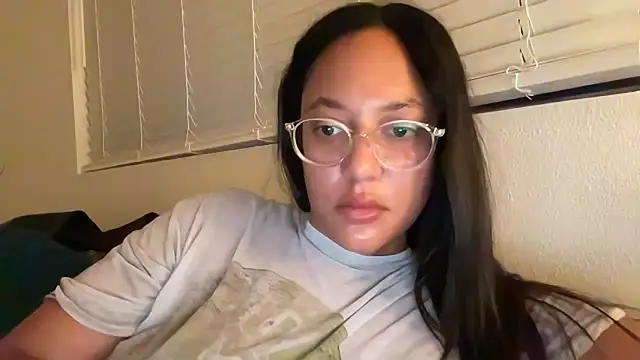 Snapshot of dreamyriri chatting on 25, 7, 2026 dreamyriri online show from 25, 7, 2026