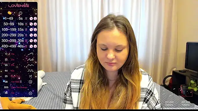 Snapshot of AlanaBrox chatting on 12, 2, 2025 AlanaBrox online show from 12, 2, 2025