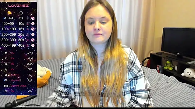 Snapshot of AlanaBrox chatting on 12, 2, 2025 AlanaBrox online show from 12, 2, 2025