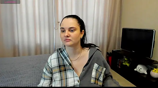 Snapshot of AlanaBrox chatting on 23, 5, 2026 AlanaBrox online show from 23, 5, 2026