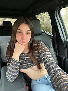 DoriDeluxe66 online show from 25, 2, 2025