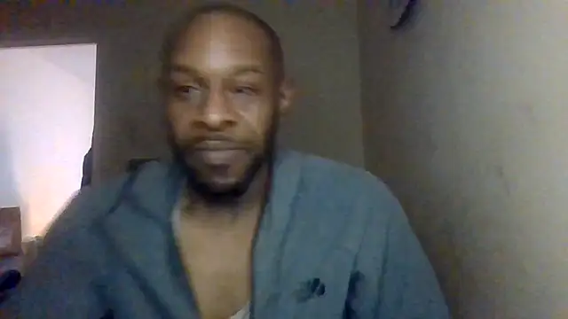 Snapshot of CuzzyB69 chatting on 25, 11, 2025 CuzzyB69 online show from 25, 11, 2025