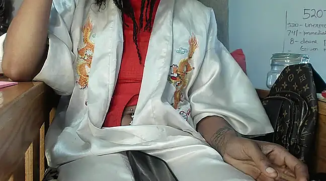 Snapshot of EmpressSunshine chatting on 10, 3, 2025 EmpressSunshine online show from 10, 3, 2025