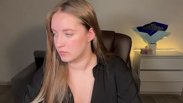 Snapshot of EvaMaddison chatting on 11, 6, 2026 EvaMaddison online show from 11, 6, 2026