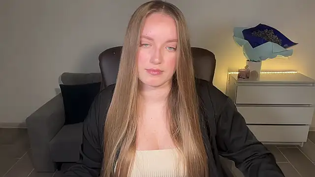 Snapshot of EvaMaddison chatting on 28, 6, 2026 EvaMaddison online show from 28, 6, 2026