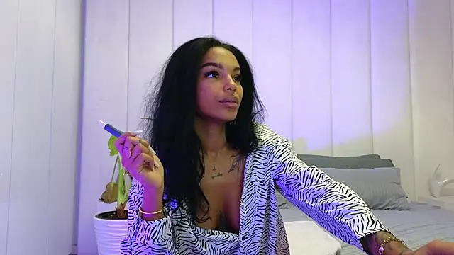 KimiBrown online show from 7, 1, 2025