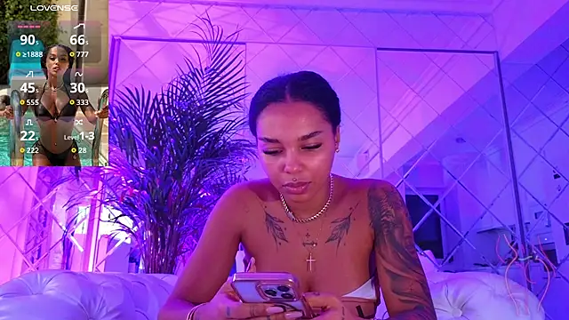 KimiBrown online show from 28, 11, 2025